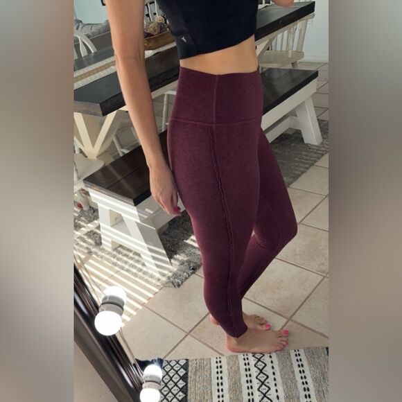 Core 10 Womens Maroon Red Ruffle Trim Mid Rise Slimming Activewear Legging - Picture 4 of 9